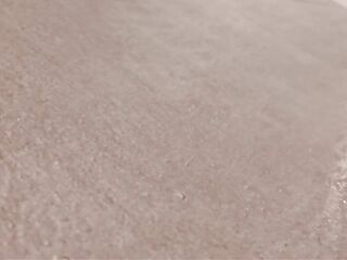 Gooning 0 Bulgarian, Shower