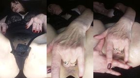 jouissance-squirt en body plumetis noir avec les doigts partout. clito chatte et...