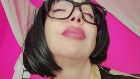 Chantal Channel'_s burps with her rotten teeth