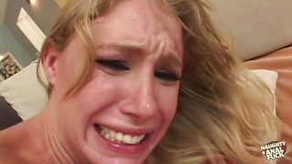 Blowjob, creampie, trekant, gabende, dobbelt penetration &#8211; blonde luder Allison Pierce bliver anal kneppet af Tony T. og får sin røv fyldt med sæd af Tony T.