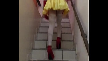 Sissy Carol Vittar snow white dress entering the motel with her male