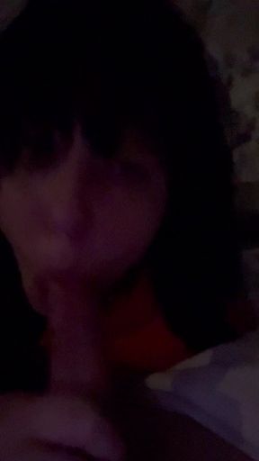 18 Year Old Gives BJ at Night