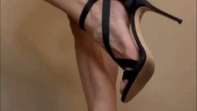 Heels Off Barefoot Calf Flexing