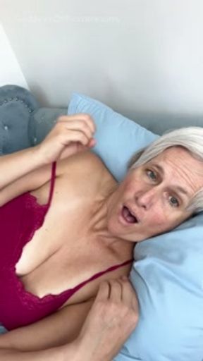 Shhh! Jerking Off to Best Friend’s Mom in Bed with My Girlfriend - ASMR Cum Eating JOI Countdown
