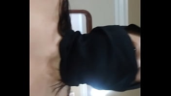 Amante levando tapa na cara usando balaclava.