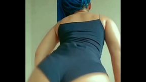 Morena Gostosa Rebolando Com Sua Del&iacute_cia De Bucetinha