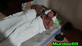 Mamando o amigo do meu namorado enquanto ele descansa