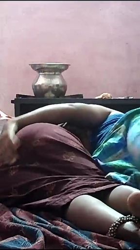 Powerful moment from &quot;Indian wife kissing and boobs pressing&quot;