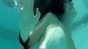Underwater Bondage With Weight