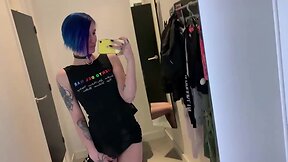 Sucked off a translady in a dress room