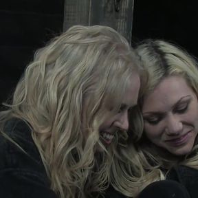 Hot Feet  Blonde Bondage (live)