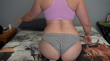 Sexy CFNM Babe Solo Ass Worship and Cum Countdown