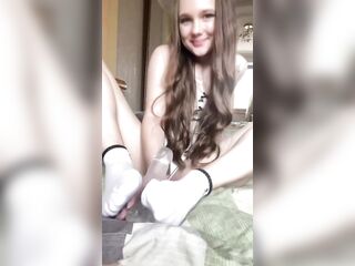 Do I look sinless to u, or do u watch the real mood already? ????