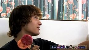 Team twinks gay When Dylan Chambers catches Dean Holland