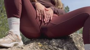 Piss in Leggings Pee in Yoga Pants Toilet Peeing Outdoor Wet Pants Wetting Desperation Wetting