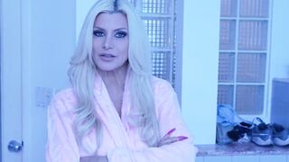 Brittany Andrews used her long titties to release Alex Jett stress