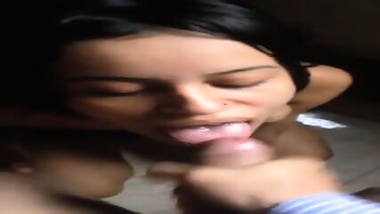 Novinha Levando Gozada Na Cara