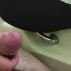 My stepsis sneaked into the bathroom to give me a quick handjob while i fingered her pussy