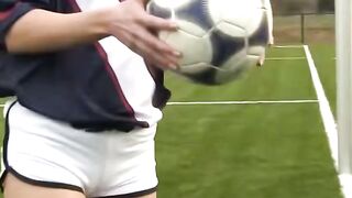 SCORING BIG TIME Violettes Epic Outdoor Orgasm
