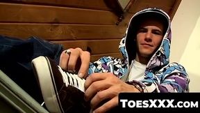 ToesXXX.com - Young foot lover Clyde's foot and cock play