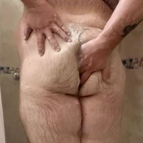 Fat guy cum in the shower