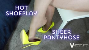 Hot Shoeplay in Sheer Pantyhose