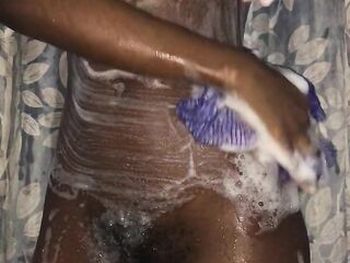 Bathing the Afro way