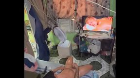 Fui pego no flagra batendo punheta