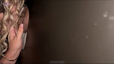 FOMOS NUMA CASA DE SWING E ELA ME FEZ DE CORNO! Mamou varios desconhecidos no glory hole