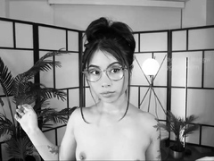 Naughty Japanese babe Ayaka Tomoda masturbates