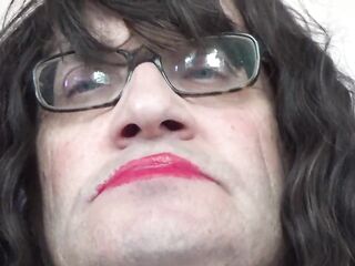 Housewife Serge Lusin. 2025za