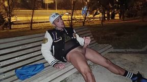 I JACK OFF AND JIZM IN A PARK IN MADRID!!!!