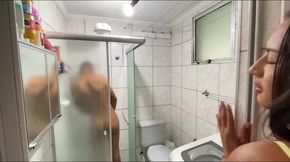 I Went to Take a Shower with My Boyfriend
