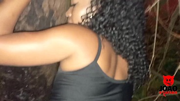 Sexo no mato em publico com Preta Fogosa e JoaoOsafado