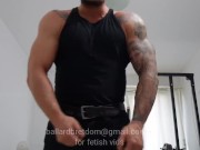 Flexing Daddy chaturbate.com/ballard_/