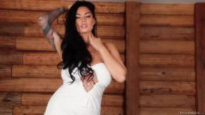 Tera Patrick hot strip tease