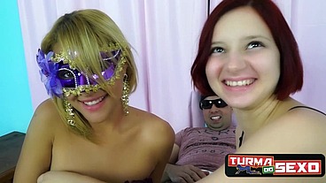 Catherine trouxe uma amiga deliciosa - - Frotinha Porn Star -