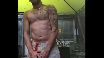 Sexy guy self ballbusting session