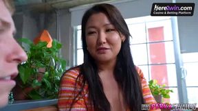 Asian wifey likes getting that hefty dick