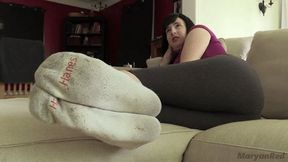 Itchy Dirty Hanes socks and Gas (sweaty hanes socks, itchy feet, socks scratching, farting) - SD Version