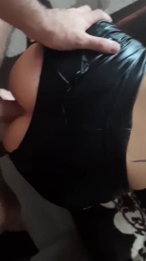 GF shiny ass fucked in leather pants