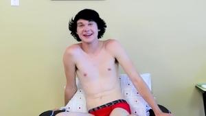 BoyCrush.com: Justin Cummings is really shaved young twink