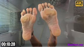 Big Feet on Glass - 4K MP4