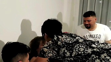ORGIA-GANGBANG ,la psicologa se coje a todos los pacientes , juntos