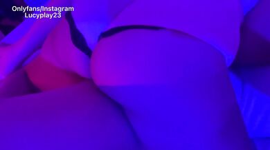 This is how the kisses with my girlfriend end