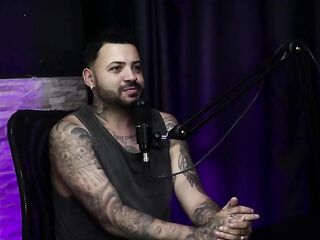 LOOKING FOR A TRANSGENDER WOMAN TO FILM WITH BUT IT'S DIFFICULT - BELLA RUIVA & VINICIUS (MOAI TV)