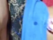 Le pegó en sus nalgas y me dice que que rica esta mi verga y que le dé más duro