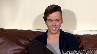 Uk amateurish boy alex c solo penis jacking during interview
