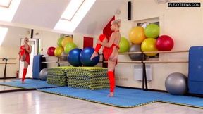 Dora Tornaszkova nude splits and bridges