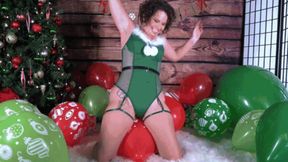 Bailey Paige: Christmas Balloon Pop - MP4 4k